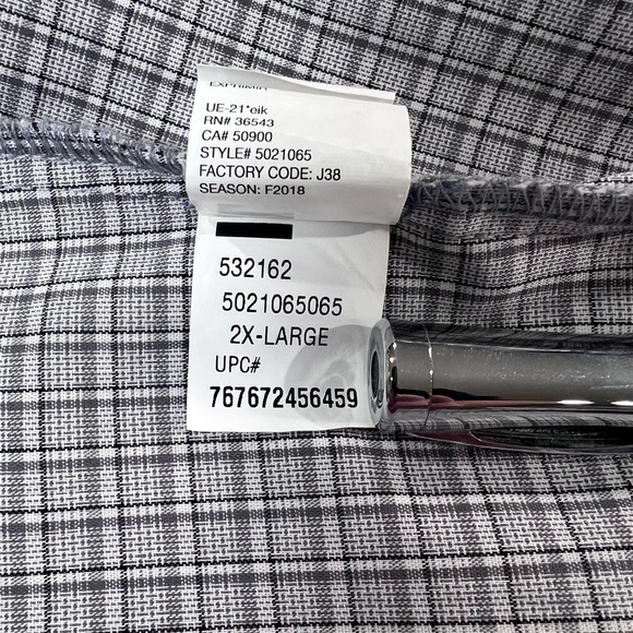 Van Heusen Men's Gray Checkered Button Down Shirt - Picture 6 of 9